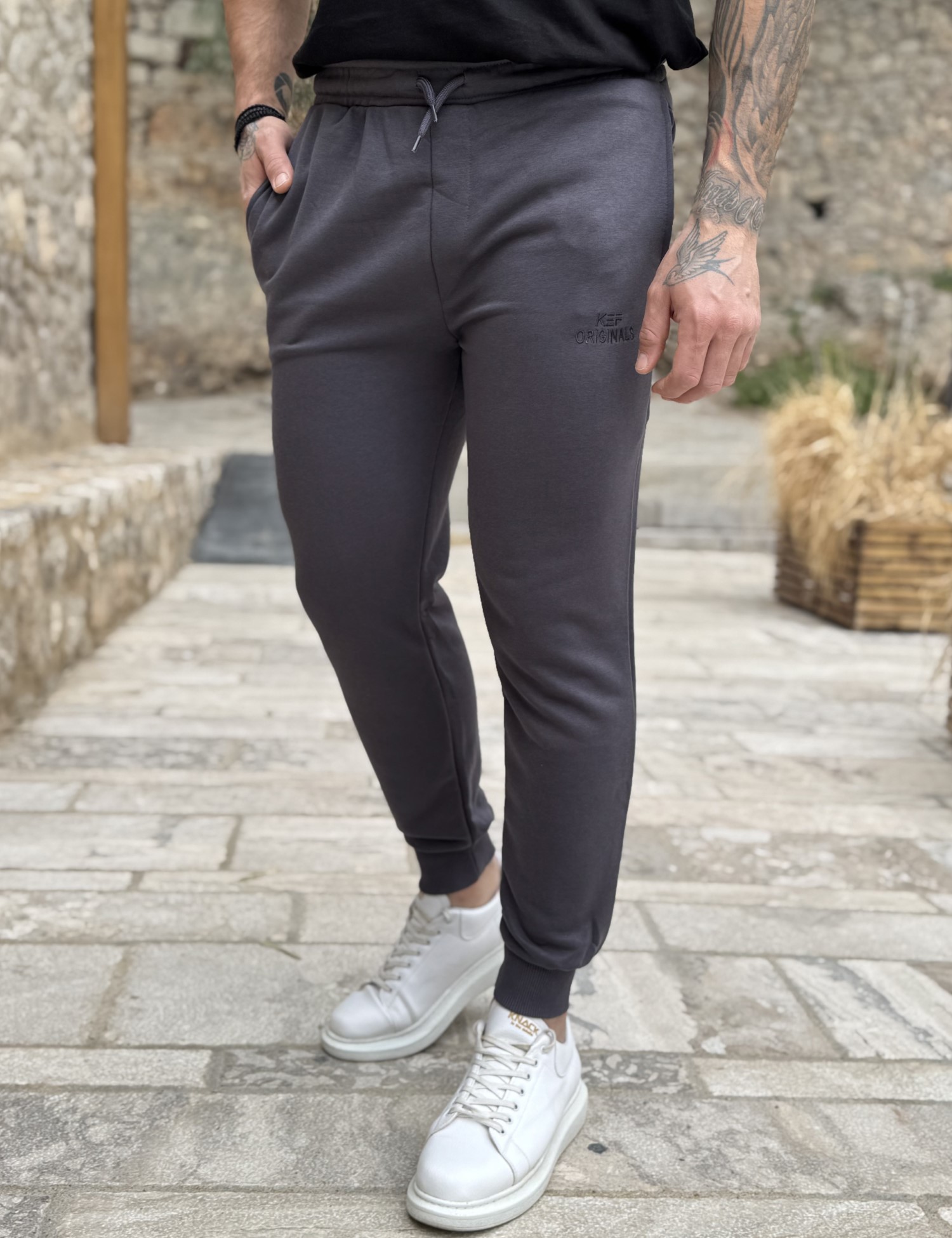 Ανδρική ανθρακί αθλητική φόρμα με λάστιχο KEF2614G